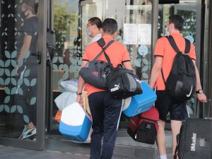 Korona Virüs Şoku Yaşayan Akhisarspor İzmir’e Geldi