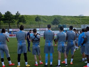 Trabzonspor Öne Geçtiği Maçlarda 20 Puan Kaybetti