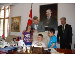 Engelli Öğrenci Vali Oldu