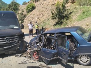 Artvin’de Trafik Kazası: 5 Yaralı