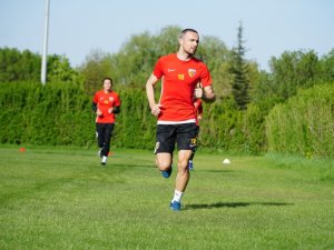 Kayserispor’da Zoran Kadrodan Çıkarıldı