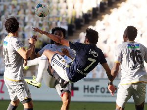 Süper Lig: Fenerbahçe: 0 - Yeni Malatyaspor: 0 (İlk Yarı)