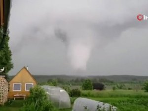 Rusya’da Hortum Paniğe Neden Oldu