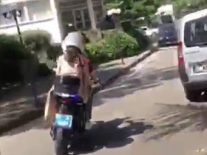 Okul Önünde Kimliğini Kaybetti, Yunus Ekipleri Devreye Girdi