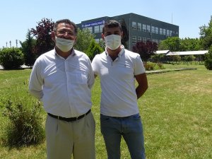Bursa’da 6 Çocuk Babası Oğlu İle Sınava Girdi