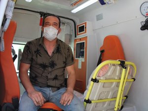 Karantina Dinlemedi, Üçüncü Üniversite İçin Sınava Ambulansla Gitti