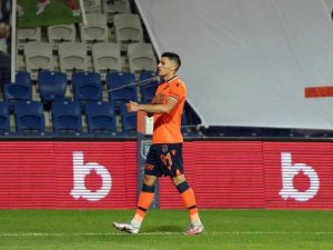 Mahmut, Aleksic Ve Visca Cezalı Duruma Düştü