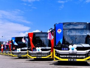 Trabzon’da Büyükşehir Belediyesi 20 Yeni Otobüsü Hizmete Soktu