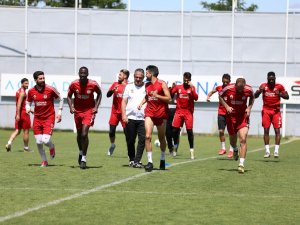 Sivasspor, Fenerbahçe Maçına Hazırlanıyor