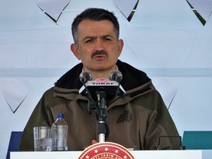 Bakan Pakdemirli: "Buğdayla Koyun; Gerisi Oyun”
