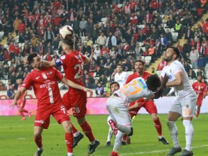 Antalya Derbisinde 13. Randevu