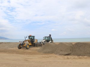 Akçaabat, Uluslararası Plaj Sahaları İle Spor Turizminin Merkezi Olacak