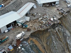 Selin Vurduğu Yusufeli Barajı Şantiyesi Havadan Görüntülendi