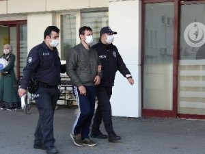 Trabzon’da Doktora Oksijen Tüpüyle Saldıran Şahsın Yargılanmasına Başlandı