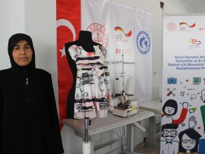 Önce Türkçe Öğrendi, Şimdi Hayali Terzi Olmak