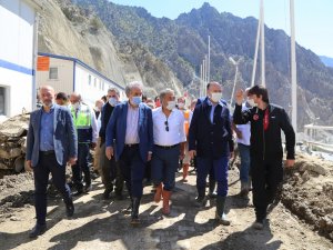 “15 Dakikada 175 Kilogramlık Bir Yağmur”