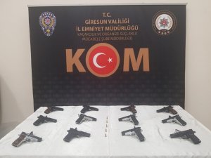 Giresun’da 12 Adet El Yapımı Tabanca Ele Geçirildi