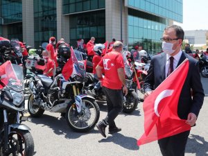 Bakan Kasapoğlu, Motosikletçileri Gençlik Ve Spor Bakanlığı’nda Karşıladı
