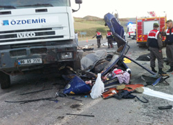 Yozgat'ta feci kaza 5 ölü, 3 yaralı