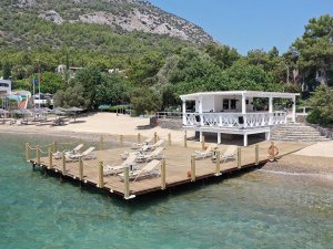 Lüks Oteller Yüksek Tedbirlerle Kapılarını Açıyor