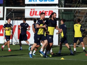 Fenerbahçe, Derbi Hazırlıklarını Sürdürdü