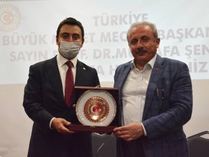 “Ayasofya Türkiye’nin Bir Psikolojik Alanda Sınırı Aşması Anlamında Önemli”