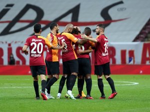 Aslan 937 Gün Sonra Frikik Golü Buldu