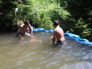 Denizden Uzaktaki Köy Çocuklarından Sıra Dışı Yöntem