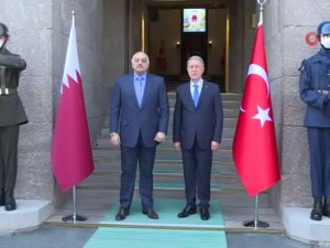 Bakan Akar, Katar Savunma Bakanı İle Bir Araya Geldi