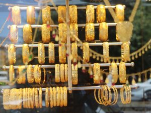 Kuyumculardan Gram Altın Tahmini: Yıl Sonuna Kadar 450 Lira Olabilir