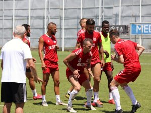 Sivasspor, Göztepe Maçı Hazırlıklarını Tamamladı