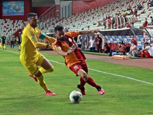 Süper Lig: Fraport Tav Antalyaspor: 1 - Galatarasaray: 0 (İlk Yarı)