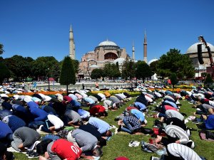 Ayasofya-i Kebir Cami-i Şerifi İngiliz Basınında Geniş Yankı Buldu