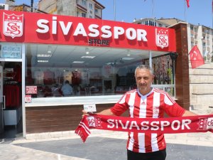 Yıllardır Sakladığı Şampiyonlar Ligi Biletine Teklif Yağıyor
