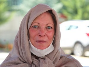 Müslüman Amerikalı Emekli Hemşire Konya’da Yaşıyor