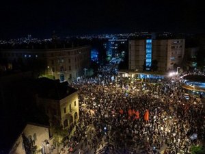 İsrail’de "Netanyahu İstifa" Sloganları: Polis Protestoculara Müdahale Etti