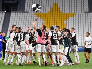 Juventus Üst Üste 9. Kez Şampiyon