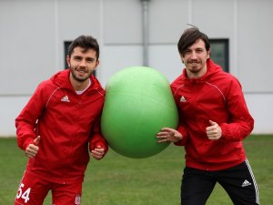 Sivasspor’dan Emre Ve Mert Hakan İçin Veda Mesajı