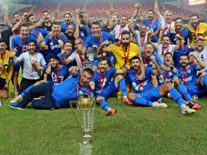 Tff 1 Lig’e Yükselen Tuzlaspor, Kupasını Aldı