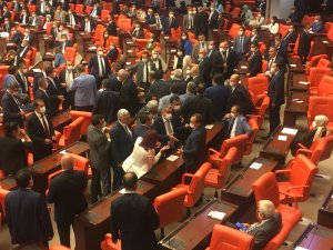 Tbmm’de Gerginlik