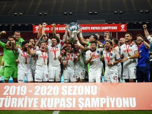 Trabzonspor Kupasını Aldı