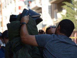 Gümüşhane’de Şüpheli Paketten Elbise Çıktı