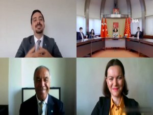 Chp’de Partiler Arası Bayramlaşma Video Konferansla Yapıldı