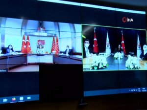 Ak Parti’de Partilerle Bayramlaşma Video Konferans Yöntemiyle Yapıldı