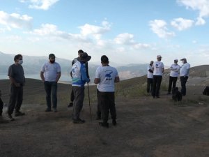 Dünyanın 2. Büyük Krater Gölü Etrafında Yürüyüş