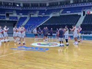 Fenerbahçe Beko, Parkeye İndi