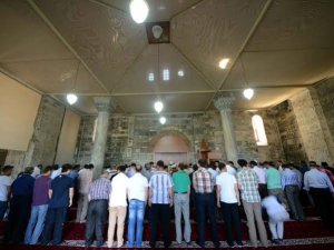 Trabzonlular Ayasofya’ya Klasik Mihrap Ve Camilere Asılan Hat Takımı İstiyor