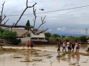 Yunanistan’da Sel Felaketi: 5 Ölü