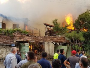 Acı Haberi Vali Açıkladı, Çorum’daki Yangında Ölü Sayısı 5’e Yükseldi