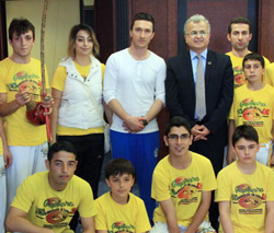 Capoeira Sporcularından Başkan Kasap'a Özel Gösteri